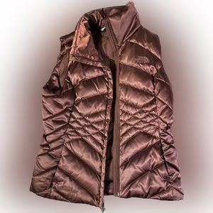 Brand New (No Tag) Women’s North Face Puffer Vest, Maroon color